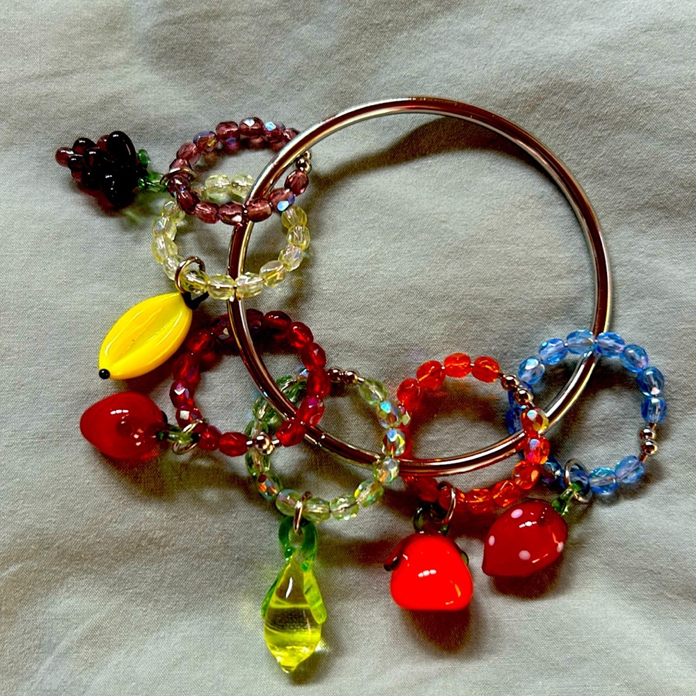 Wine charms fruit themed on a ring
